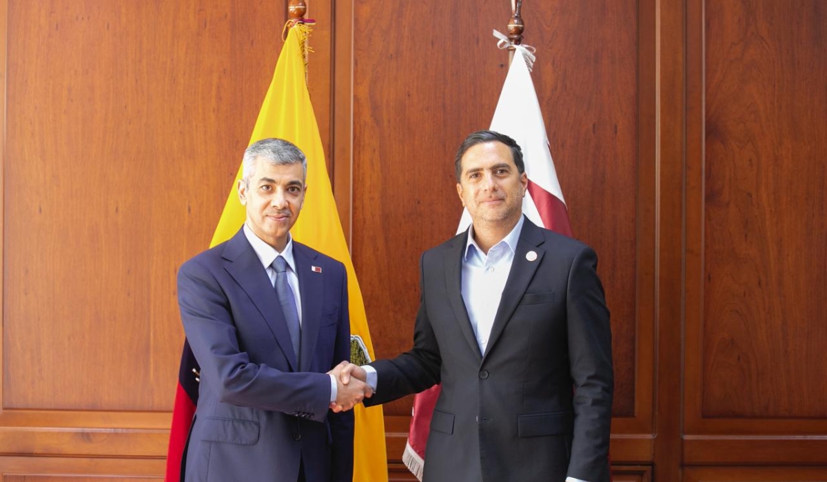 Ecuador Foreign Minister Meets Qatar Ambassador in Quito